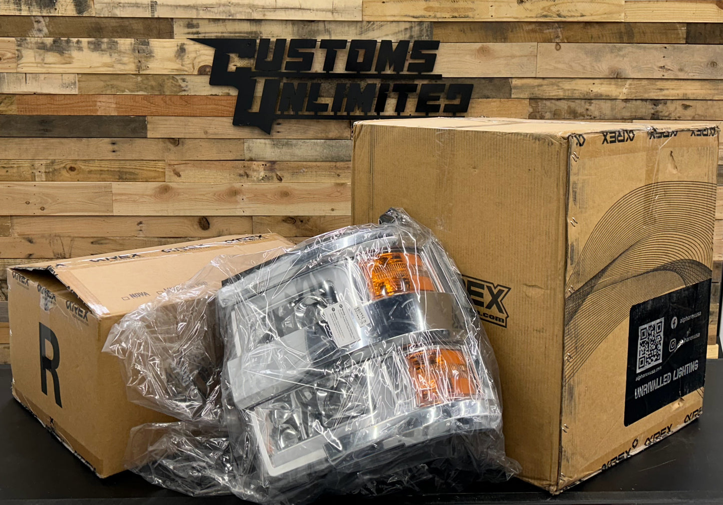 15-19 Chevrolet Silverado 2500HD/3500HD PRO-Series Halogen Projector Headlights Chrome - Open Box